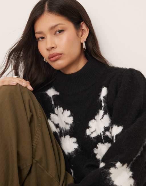 ASOS DESIGN - Sort trøje med hvide blomsterdetaljer og høj hals i børstet strik, 3 af 4