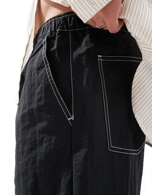 ASOS DESIGN - Sorte baggy bukser i nylon med syninger i kontrastfarve, 4 af 5