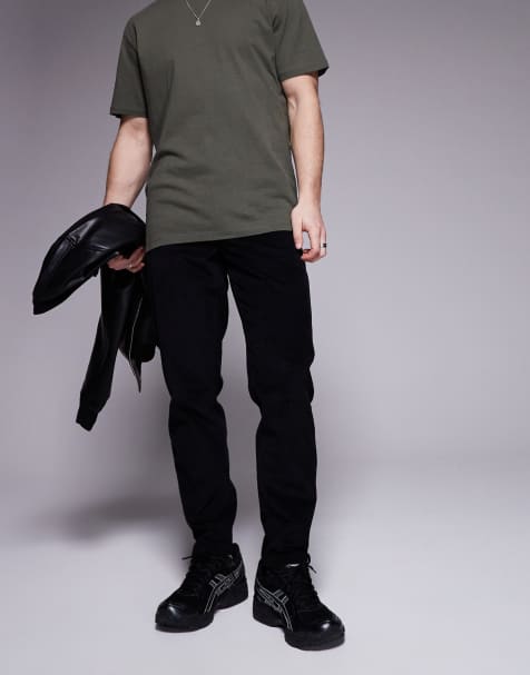 ASOS DESIGN - Sorte bukser i jernbanefløjl med indsnævrede ben - view 1