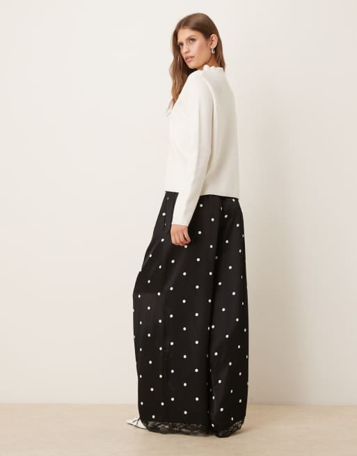ASOS DESIGN - Sorte bukser i satin med brede ben og blondedetaljer og polkaprikker, 3 af 5