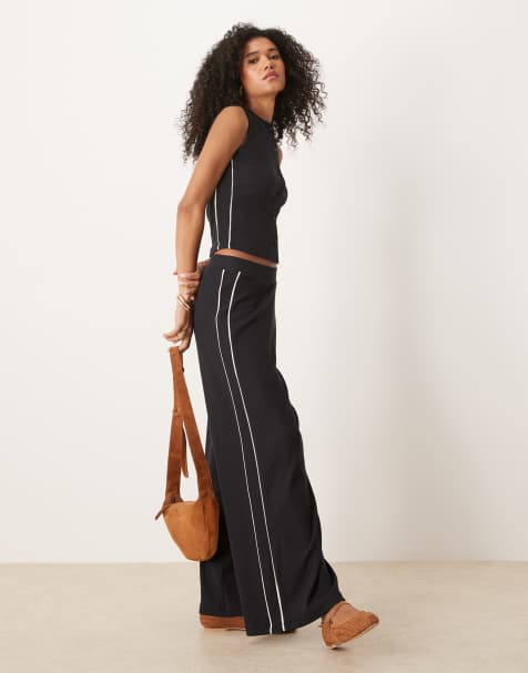ASOS DESIGN - Sorte bukser med vide ben og kontrasterende striber - Del af sæt - view 1