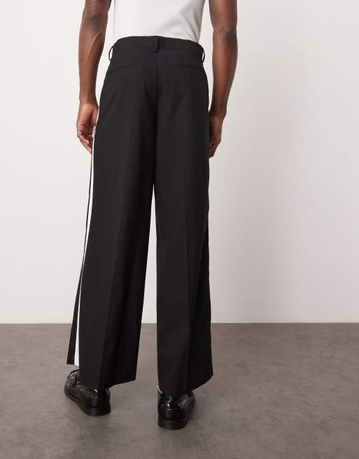 ASOS DESIGN - Sorte elegante løstsiddende smokingbukser med hvide sidestriber, 2 af 5
