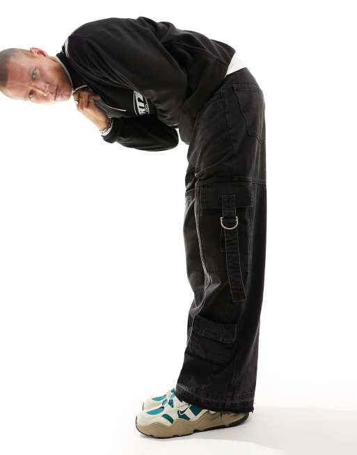 ASOS DESIGN - Sorte forvaskede posede jeans med bred kant of cargodetalje i Y2K-design