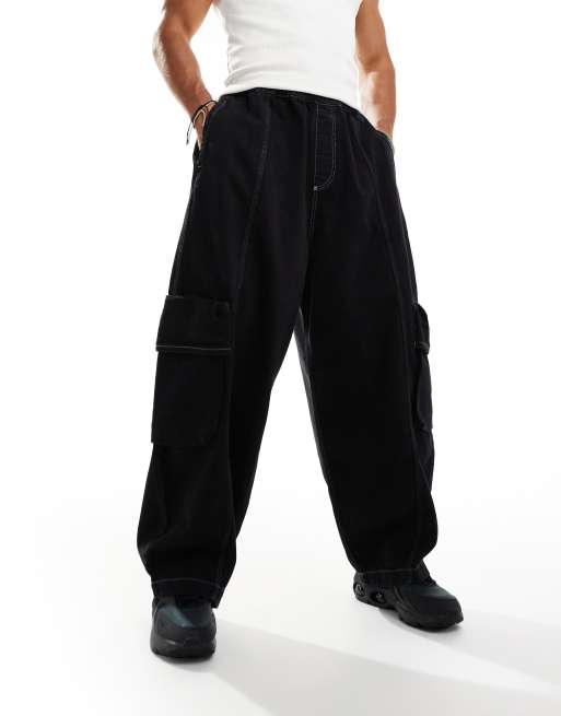 ASOS DESIGN - Sorte jeans i oversized og baggy pasform med cargolommer og syninger i kontrastfarve 
