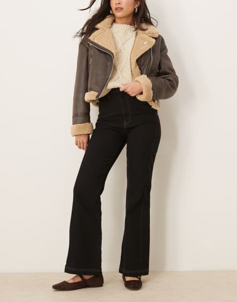 ASOS DESIGN - Sorte jeans med brede ben, svaj og kontrastfarvede stikninger - view 1