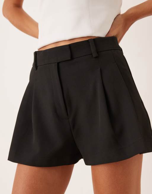 ASOS DESIGN - Sorte og plisserede shorts med A-form, 3 af 4