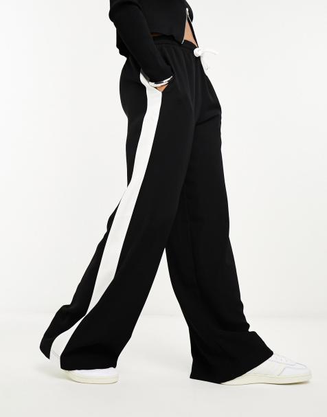 ASOS DESIGN - Sorte pull-on-bukser med kontrasterende paneler - view 1