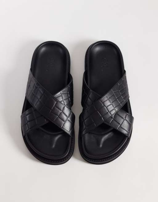ASOS DESIGN - Sorte sandaler med krydsende remme og præget vævet design i læder, 2 af 4