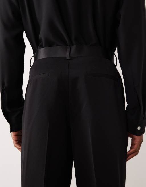 ASOS DESIGN - Sorte skræddersyede bukser med løse ben og dobbelte plisseringer samt taljebånd i satin, 5 af 5