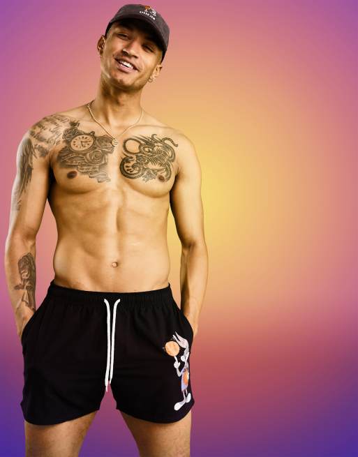 ASOS DESIGN - Space Jam: A New Legacy - Korte zwemshort met Bugs Bunny-print