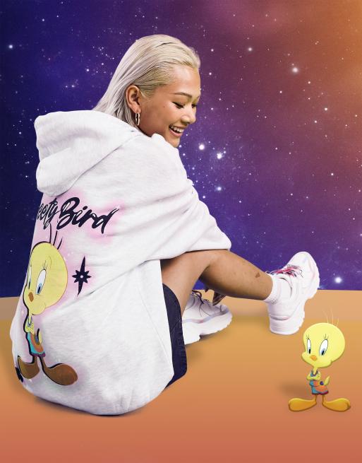 ASOS DESIGN - Space Jam: A New Legacy - Oversized hættetrøje i med 'Piphans'-print på ryggen i meleret isgrå