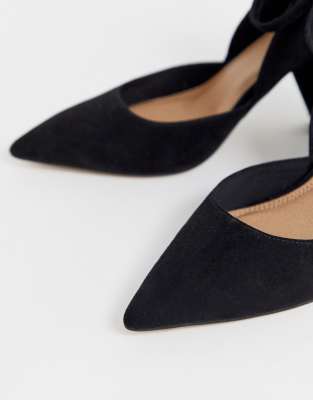 black pointed mid heels