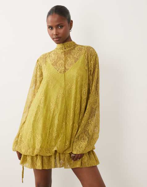 ASOS DESIGN – Spitzen-Minikleid in Grün mit Blousonärmeln und Saumdetail - view 1