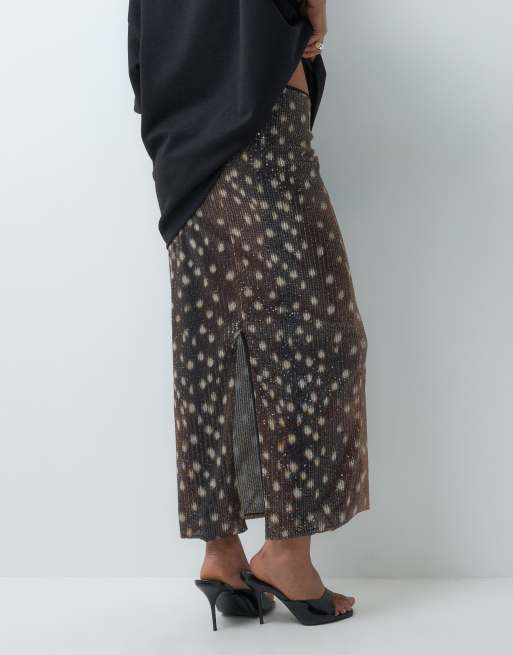 ASOS DESIGN Spódnica midi z cekinami we wzór z jeleniami, 5 z 5