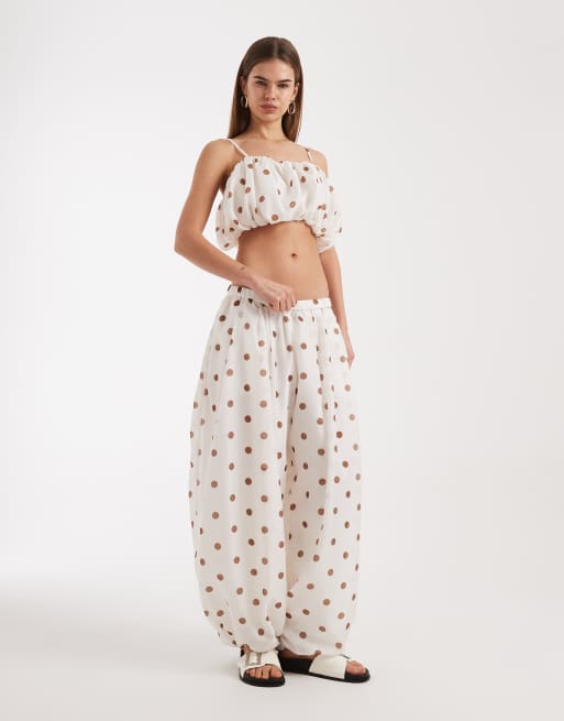 ASOS DESIGN – Zestaw w kolorze terakoty ze wzorem w groszki z topem z falbankami, 3 z 3