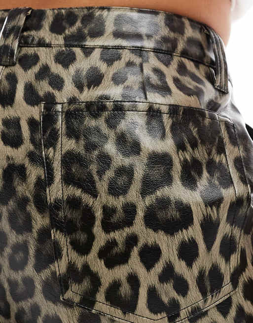ASOS DESIGN – Spodnie z imitacji skóry w zwierzęcy wzór, 3 z 5