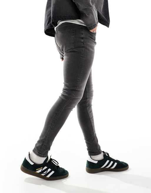 ASOS DESIGN - Spray on-jeans i power stretch i vasket sort, 2 af 5