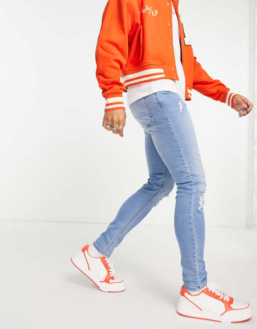 ASOS DESIGN - Spray on-jeans med power stretch og store flænger på knæene i lys vask, 3 af 4