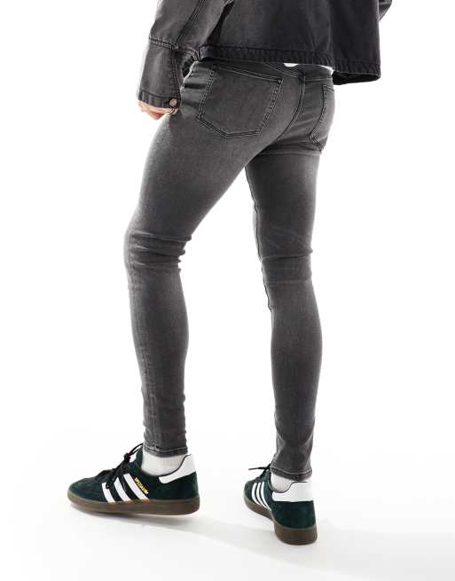 ASOS DESIGN spray on jeans with power stretch in washed black, 4 of 5