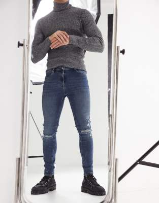 guys in super skinny jeans