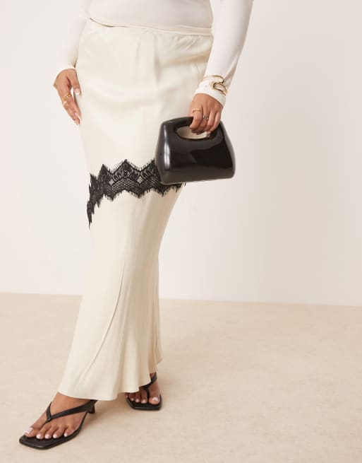 ASOS DESIGN square grab handle clutch bag with detachable chain strap in black, 2 of 4