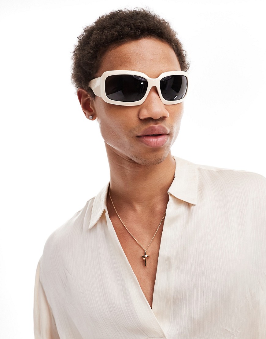 square sunglasses in cream-White