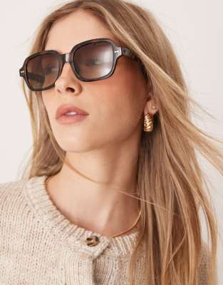 square sunglasses in tort-Brown