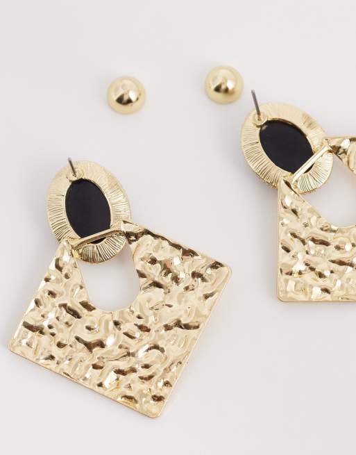 ASOS DESIGN squared earrings with black stone detail in hammered gold tone, 3 of 4