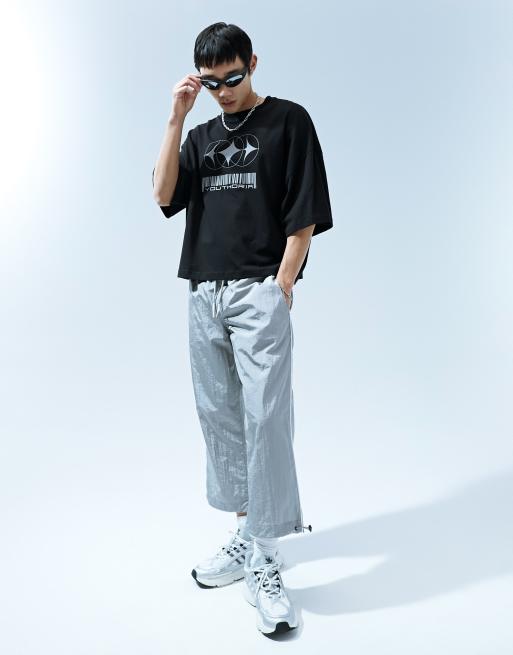 ASOS DESIGN – Srebrne nylonowe szerokie spodnie o krótszym fasonie z troczkami