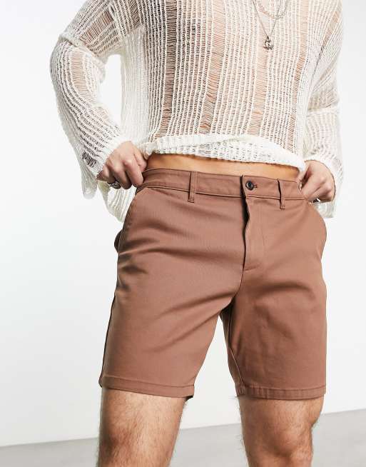 ASOS DESIGN – Średniej długości dopasowane szorty w kolorze brązowym, 2 z 4