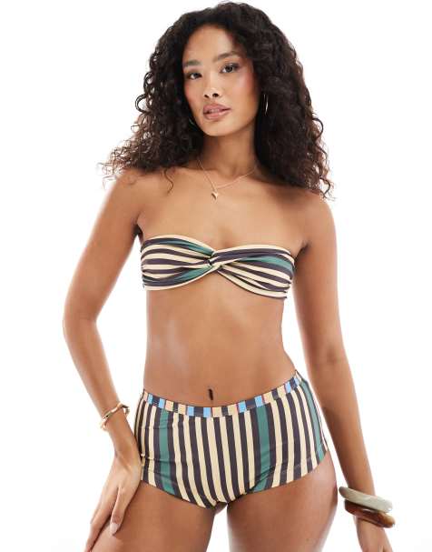 ASOs DESIGN - Sæt med bandeau-bikinitop med snoet front, korte shorts og badedragt med lyse striber - view 1