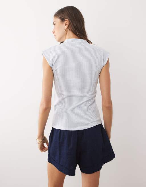 ASOS DESIGN stand collar seersucker fitted co-ord top in stripe, 3 of 4