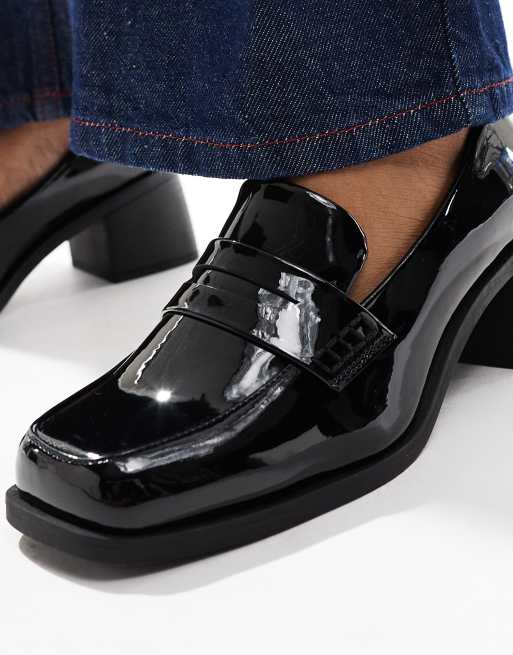 ASOS DESIGN Stanford Schicke Loafer mit mittelhohem Absatz in Schwarz