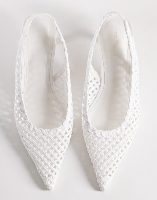 ASOS DESIGN – Star – Schuhe in Wollweiß mit Webstruktur, Fersenriemen und mittelhohem Absatz, 4 von 4