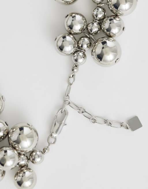 ASOS DESIGN Statement-Halskette mit Kugeldesign in Silberoptik - Silber, 3 von 4