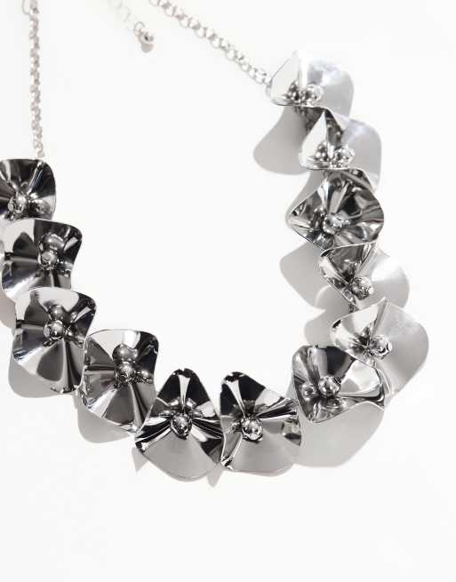 ASOS DESIGN statement necklace with hammered flower detail in silver tone, 3 of 3