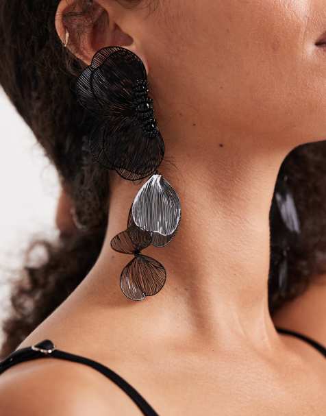 ASOS DESIGN - Statement oorbellen met halve bloemblaadjes in zwart - view 1
