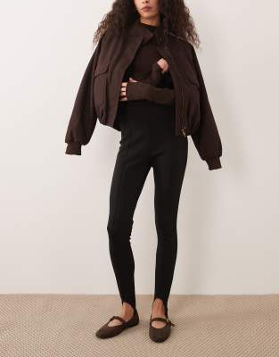 ASOS DESIGN - Steg-Leggings in Schwarz mit Biesen