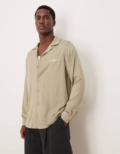 ASOS DESIGN – Stenfärgad skjorta i regular fit med platt krage och broderi på bröstet, del av set - view 1