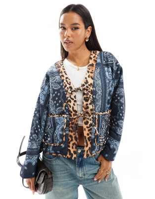 ASOS DESIGN - Steppjacke mit Bandana- und Leopardenmuster-Bunt