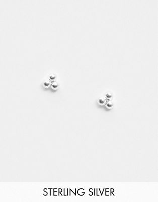 tiny silver stud earrings