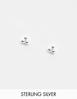 tiny silver stud earrings