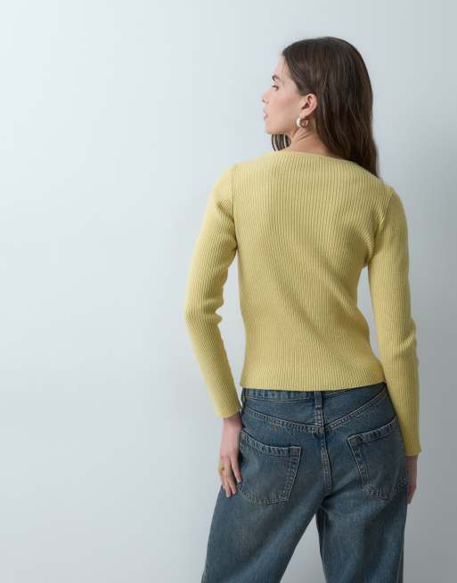 ASOS DESIGN stickad asymmetrisk kofta med knappar i smörvit, 4 av 4
