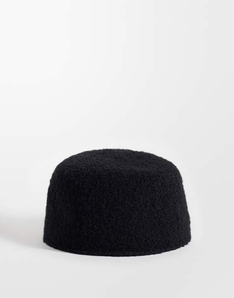 ASOS DESIGN stickad bouclé-pillbox i svart - view 1