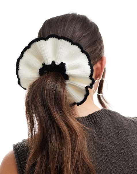 ASOS DESIGN – Stickad hårsnodd med kontrastfärgad kant - view 1