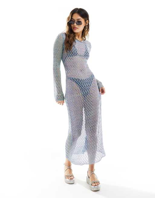 ASOS DESIGN – Stickad, långärmad midaxiklänning i metalliskt garn