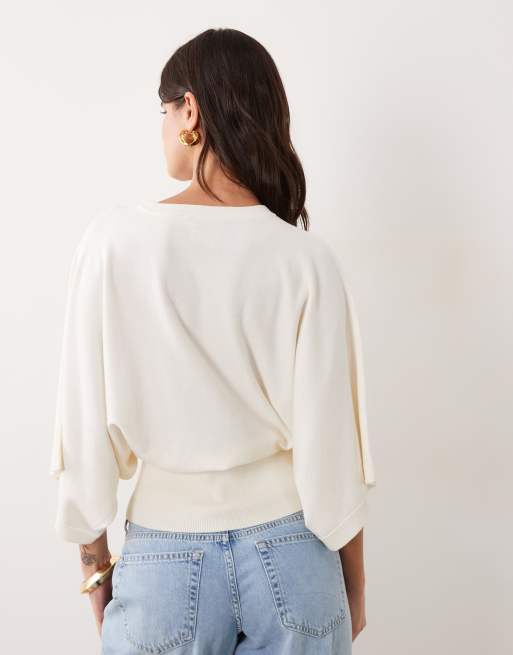 ASOS DESIGN stickad topp med batwingärm och markerad midja i cream, 4 av 4