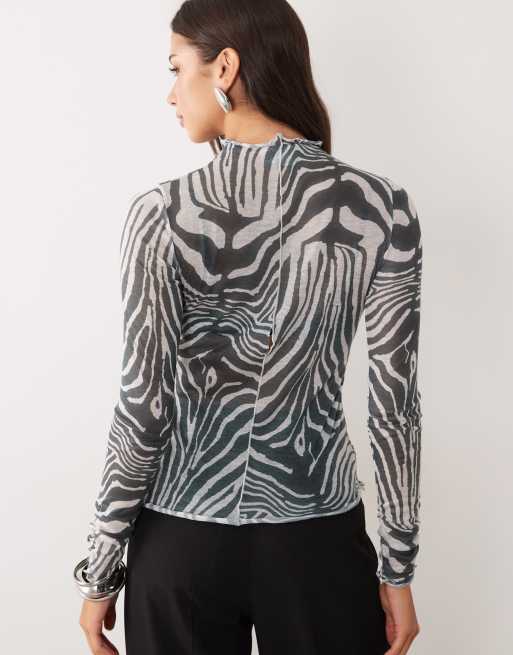 ASOS DESIGN stickad topp med långa ärmar och dekorativ söm i zebra, 4 av 4