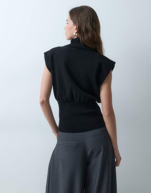 ASOS DESIGN stickat linne med hög hals och axelvaddar i svart, 4 av 4