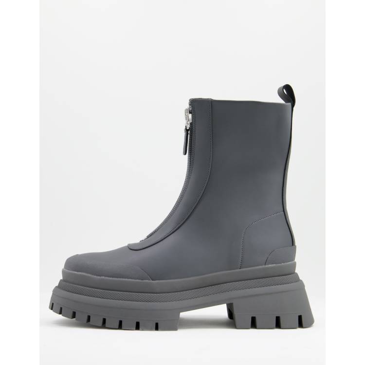ASOS DESIGN Stiefel aus Kunstleder in Grau mit ReiBverschluss vorne und dicker dreifach geschichteter Sohle ASOS